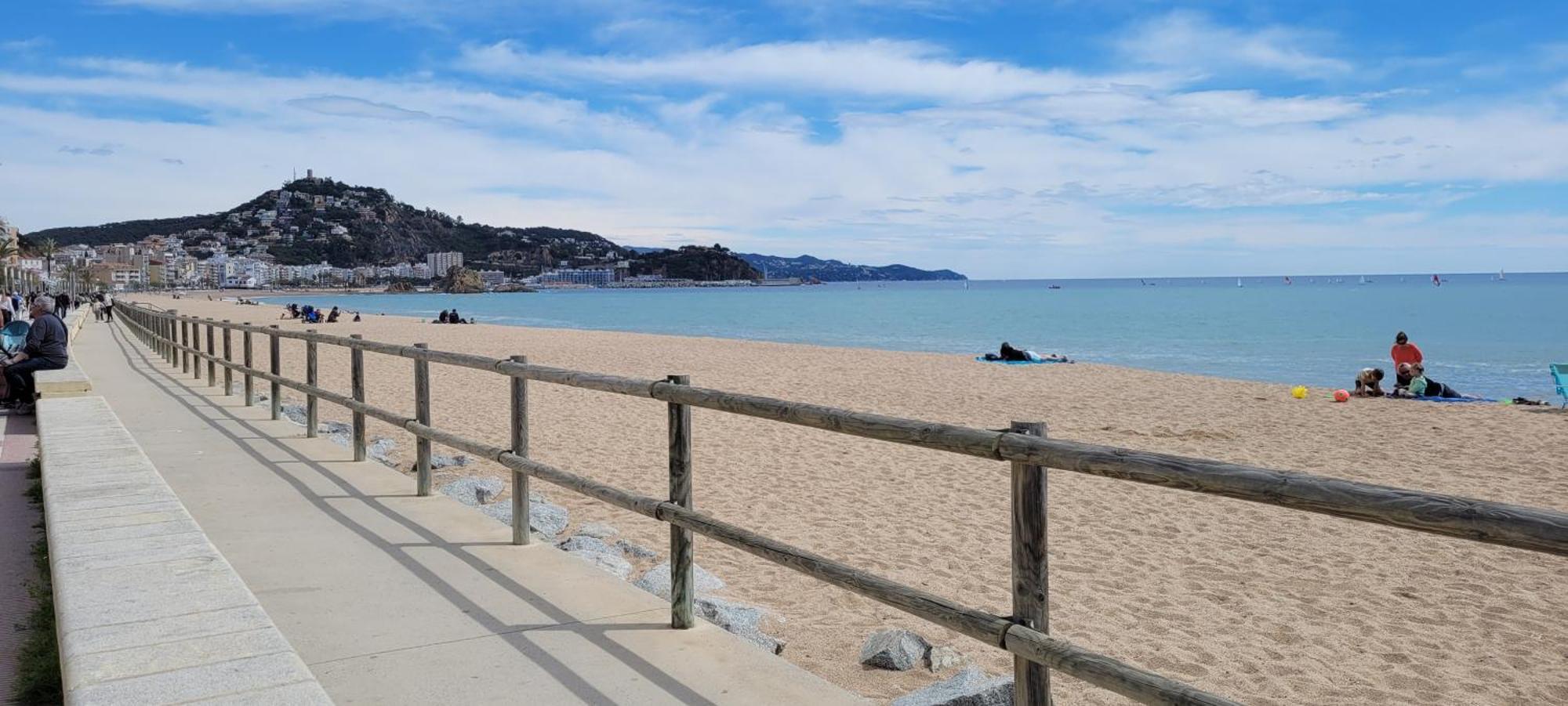 Apartmán Vistes Al Mar Ideal Per Parelles I Teletreball Blanes Exteriér fotografie